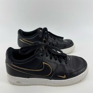 Nike Air Force 1 '07 LV8 Black‎ Metallic Gold Teens Sneakers 6.5Y